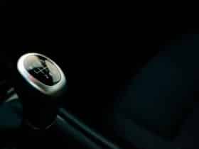 Auto Trokira Pri Dodavanju Gasa